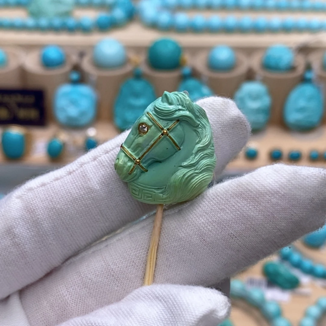 绿松石未镶嵌珠宝奇石