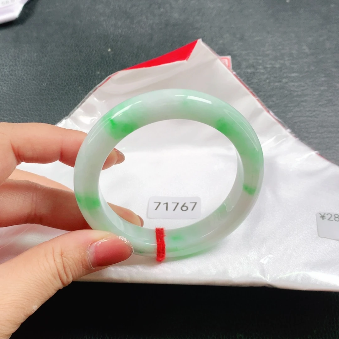 翡翠未镶嵌手镯03