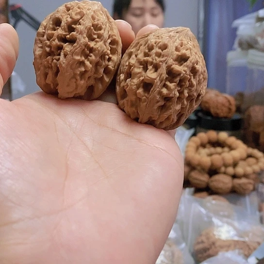 【闪购商品】把件文玩核桃41大古石大肚子