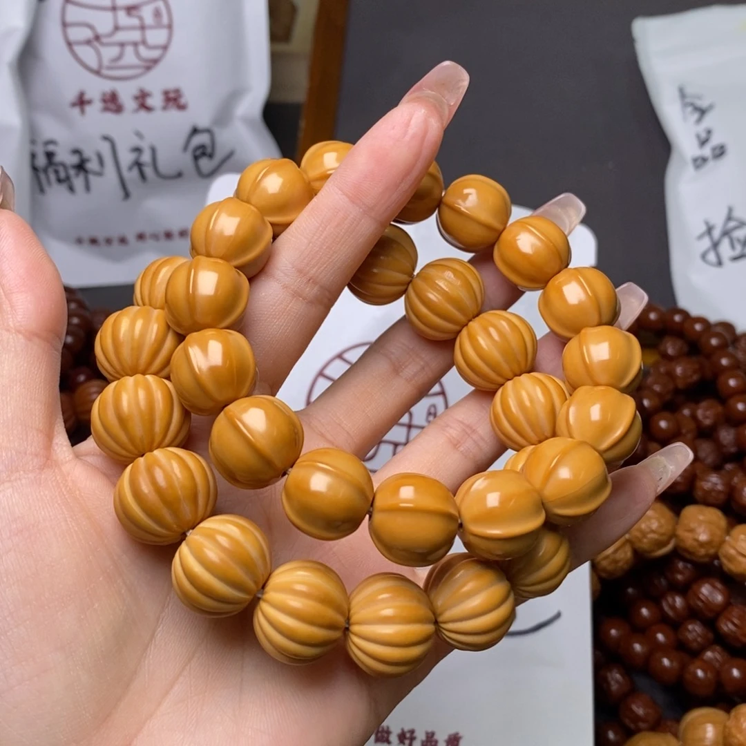 猴头核桃手串瓜珠鲨鱼