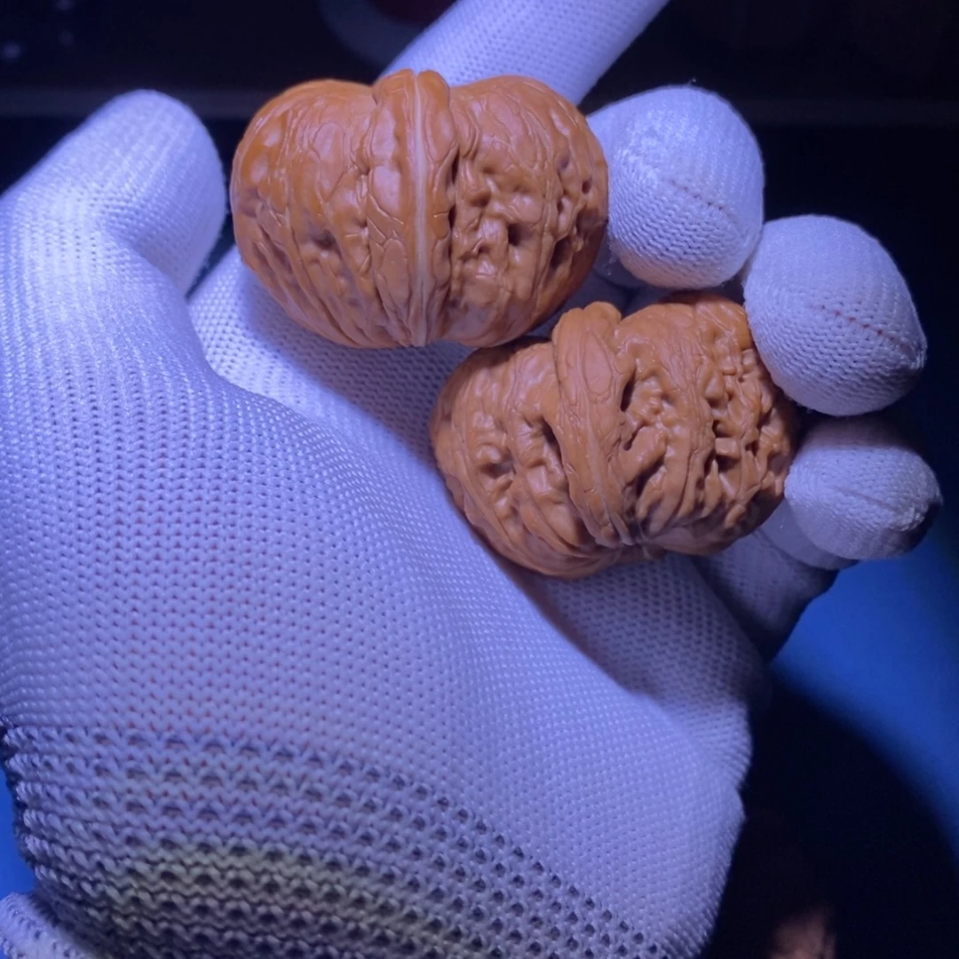 纪***常大叶紫檀（黑酸枝木类）核桃