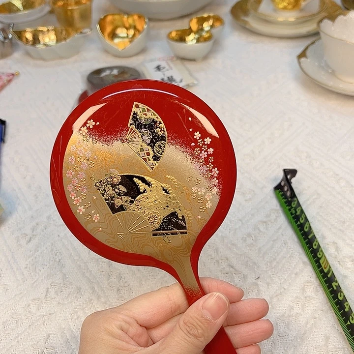 瓷片The first thing