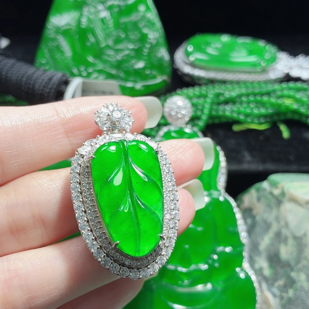 翡翠银S925镶嵌颈饰