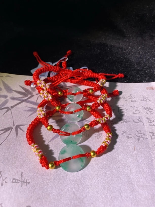 桃花结非洲翠石英质玉平安扣红绳手链手工编织款（多样性发货其一）