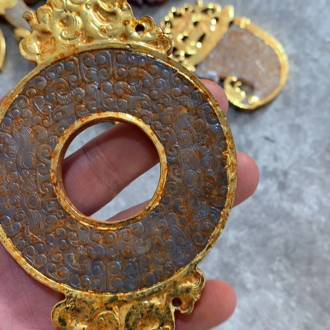 和田玉未镶嵌挂件