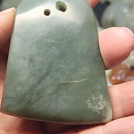 和田玉（糖玉）未镶嵌颈饰
