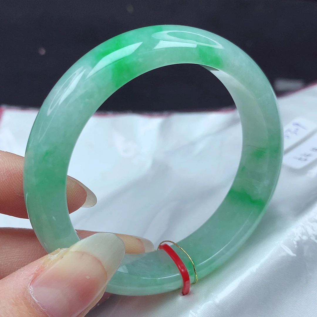 翡翠手镯未镶嵌54圈903