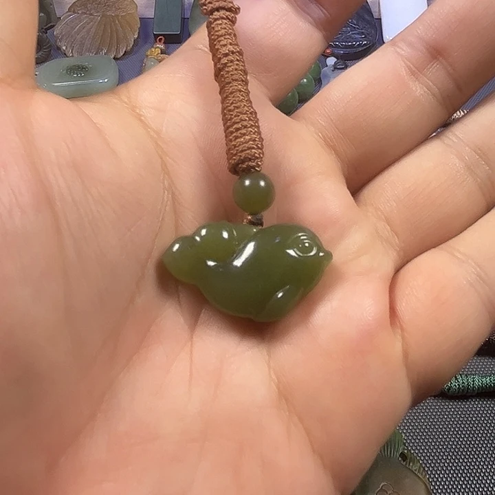 和田玉（糖玉）未镶嵌颈饰