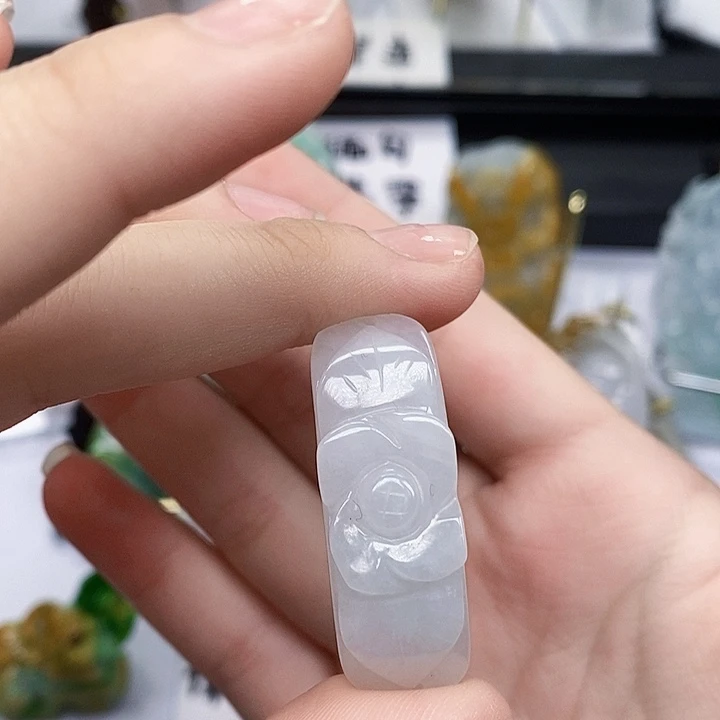 颈饰未镶嵌翡翠翡翠A货