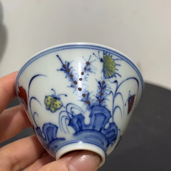 斗彩杯子一个看看古*瓷