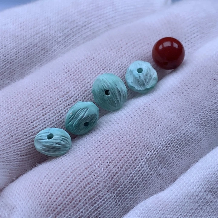 南红玛瑙未镶嵌珠宝奇石