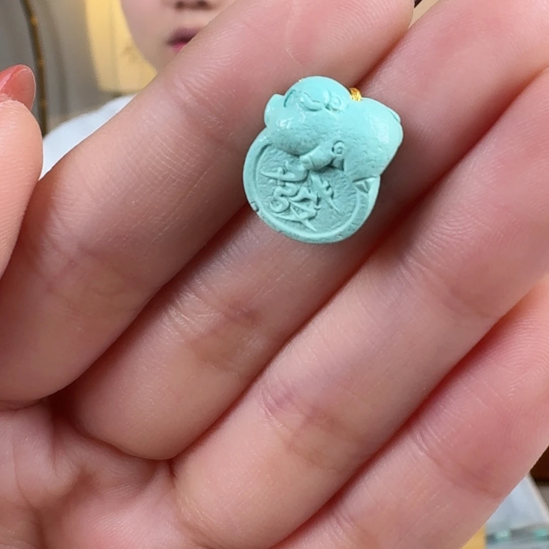 绿松石未镶嵌珠宝奇石