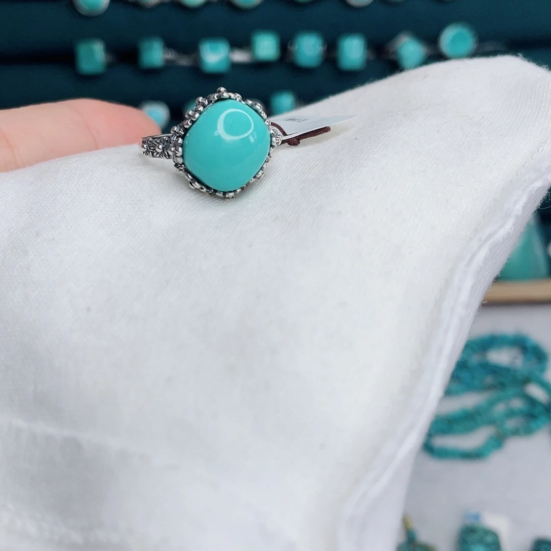 ****毛绿松石未镶嵌绿松石