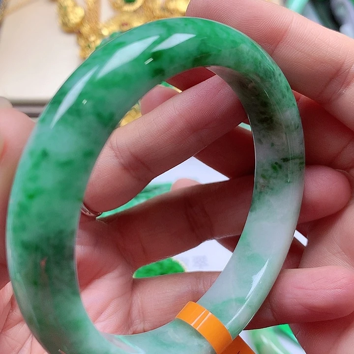 未镶嵌手镯翡翠翡翠