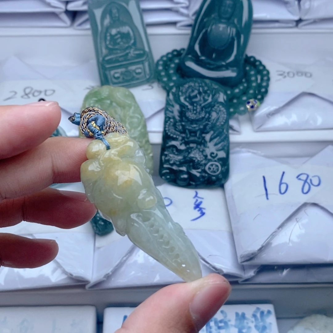 【闪购商品】颈饰未镶嵌翡翠
