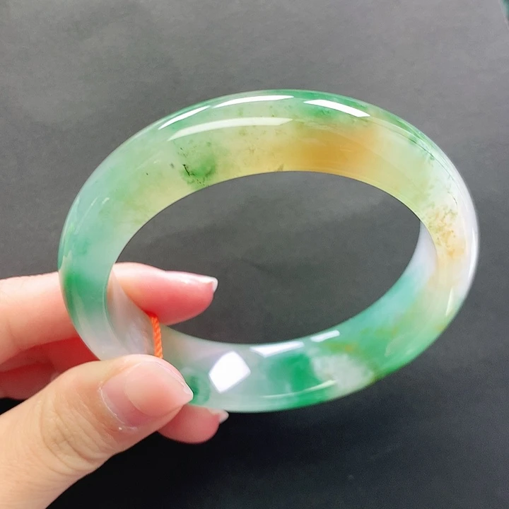 石英质玉未镶嵌手镯