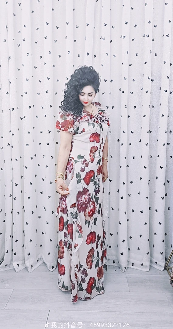 新款翠花连衣裙.