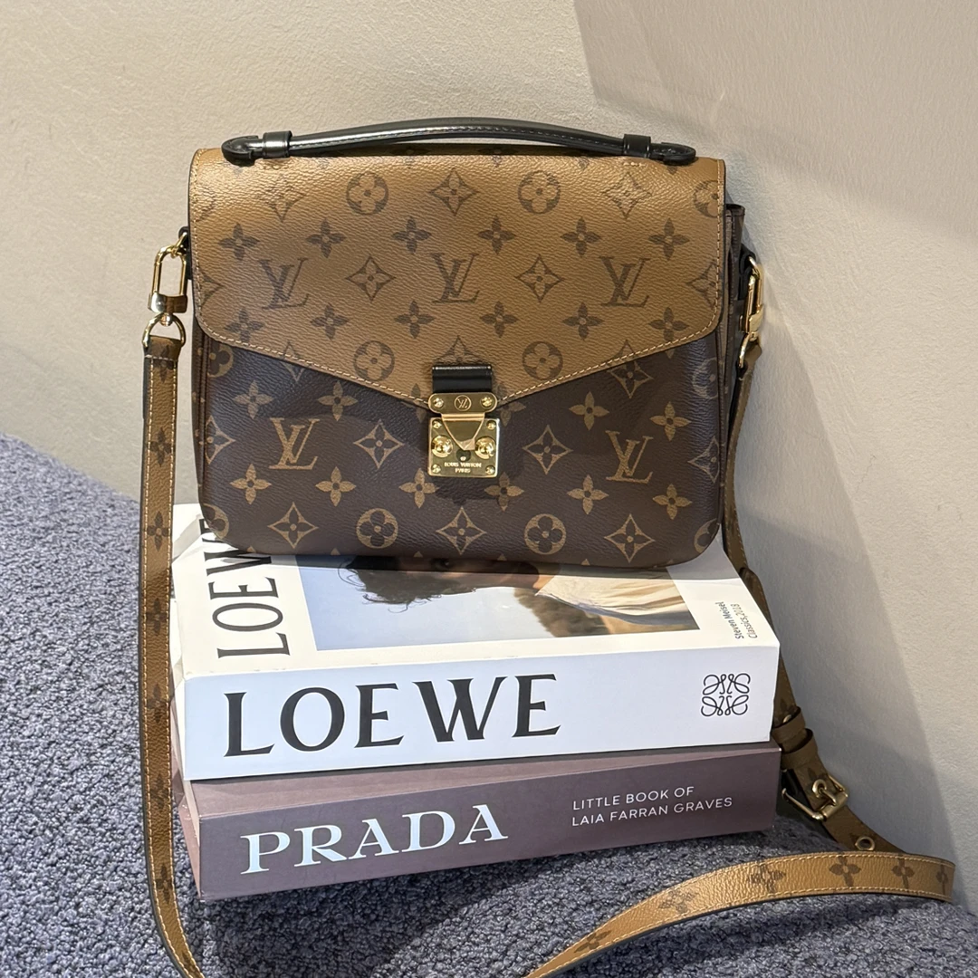 99新 LouisVuitton/路易威登 邮差包 老花拼色 手提斜挎