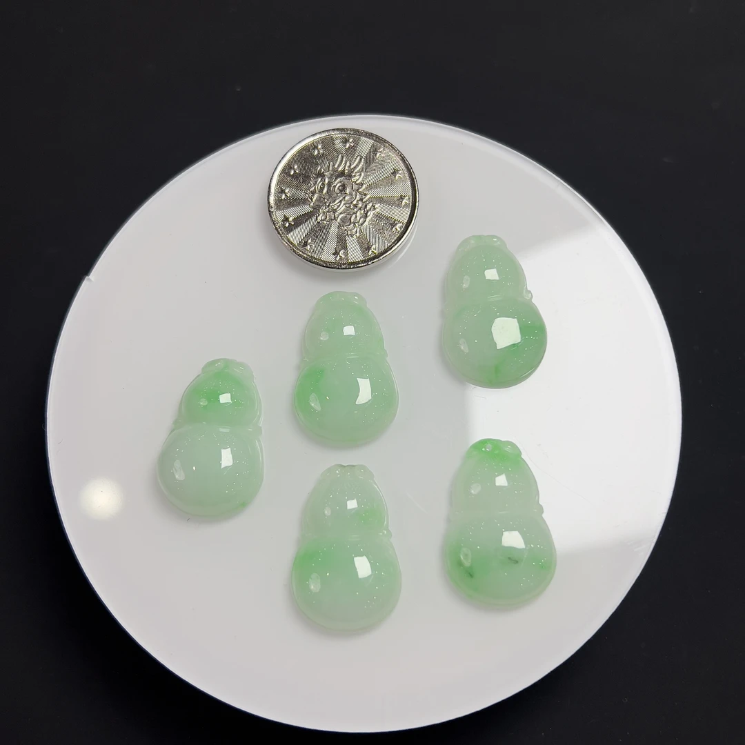 【豪哥鉴宝】K742-1001 葫芦吊坠天然缅甸A货翡翠多样性发一件