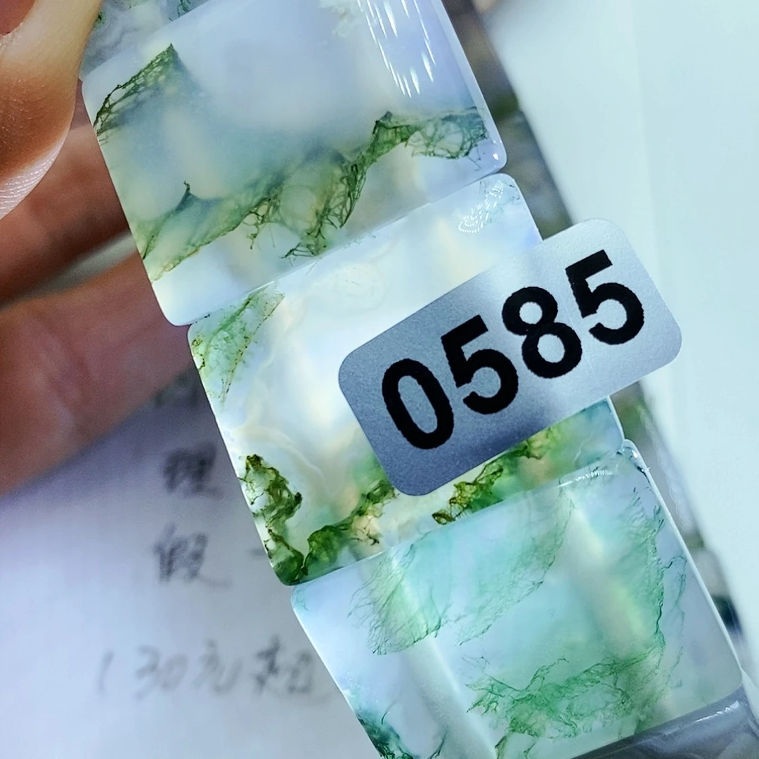 未镶嵌颈饰玛瑙/玉髓卡*比