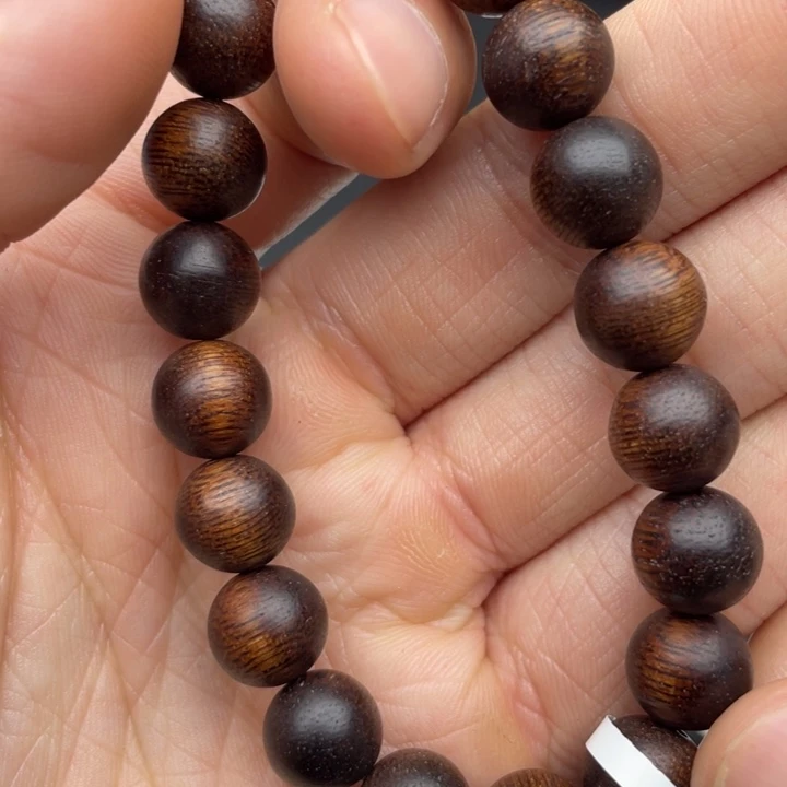 沉香碎屑沉香富森红土