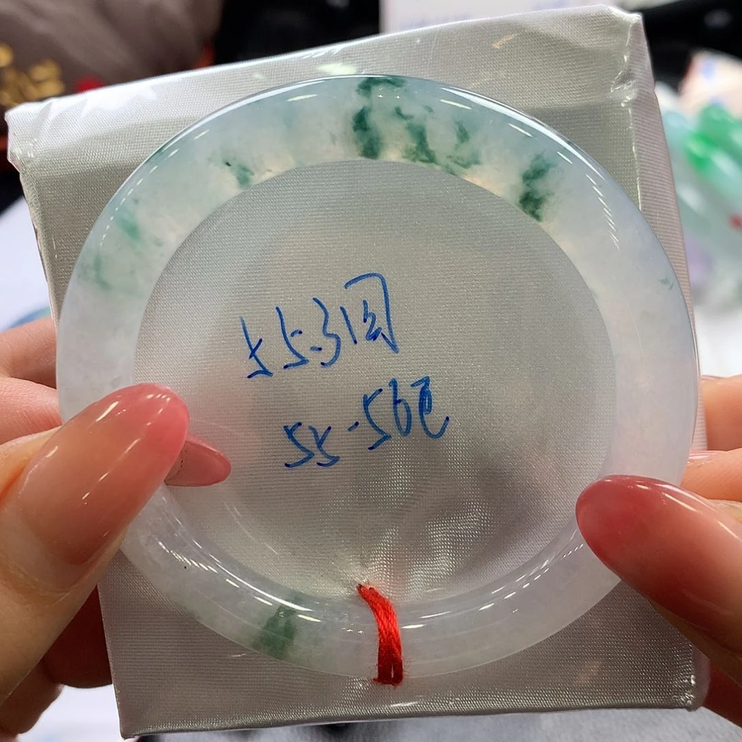 翡翠手镯未镶嵌55.2圆