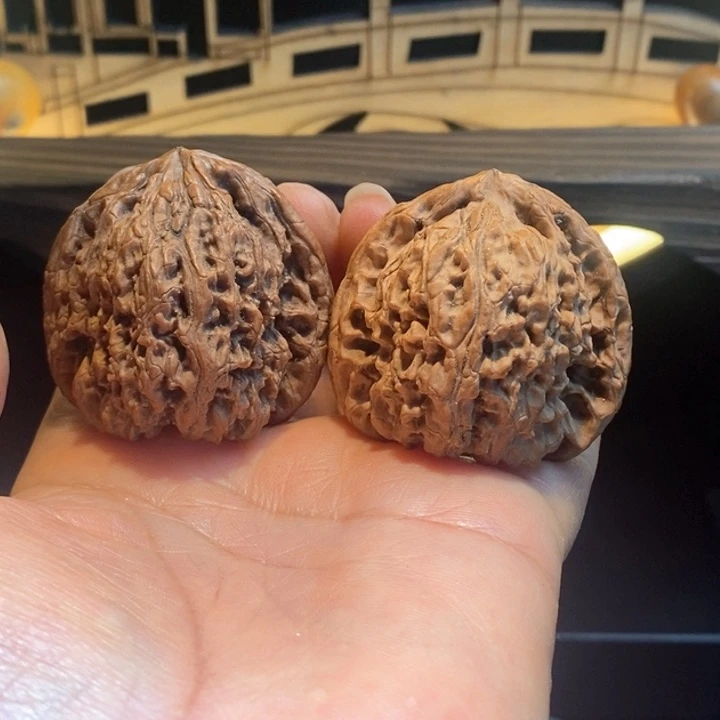 文玩核桃把件张*仁原树42福利