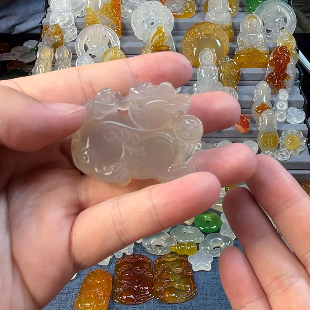 玛瑙/玉髓未镶嵌颈饰