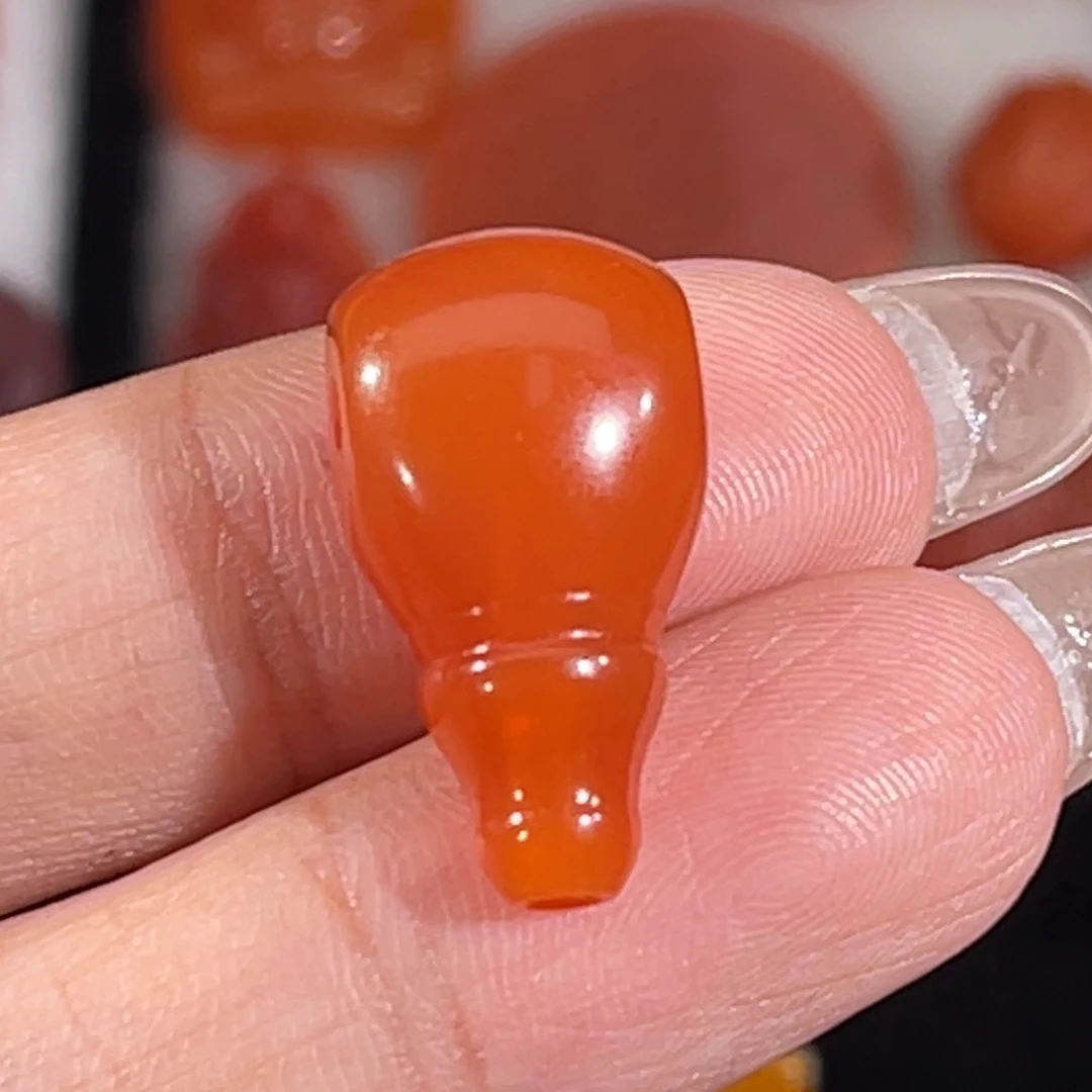 南红玛瑙未镶嵌滴水洞三通11mm