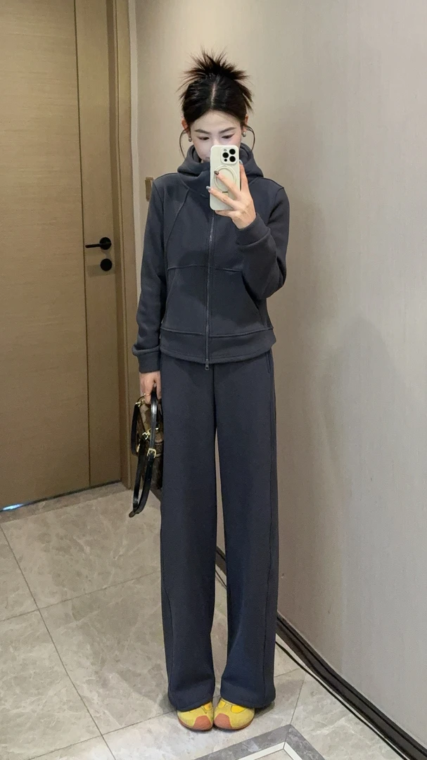 深灰色套装（加绒）秋冬显瘦宽松冬时尚松弛感套装D-1500