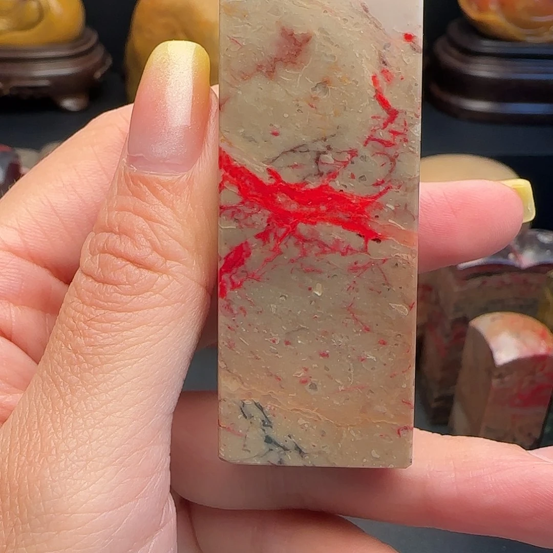 昌化石昌化鸡血石