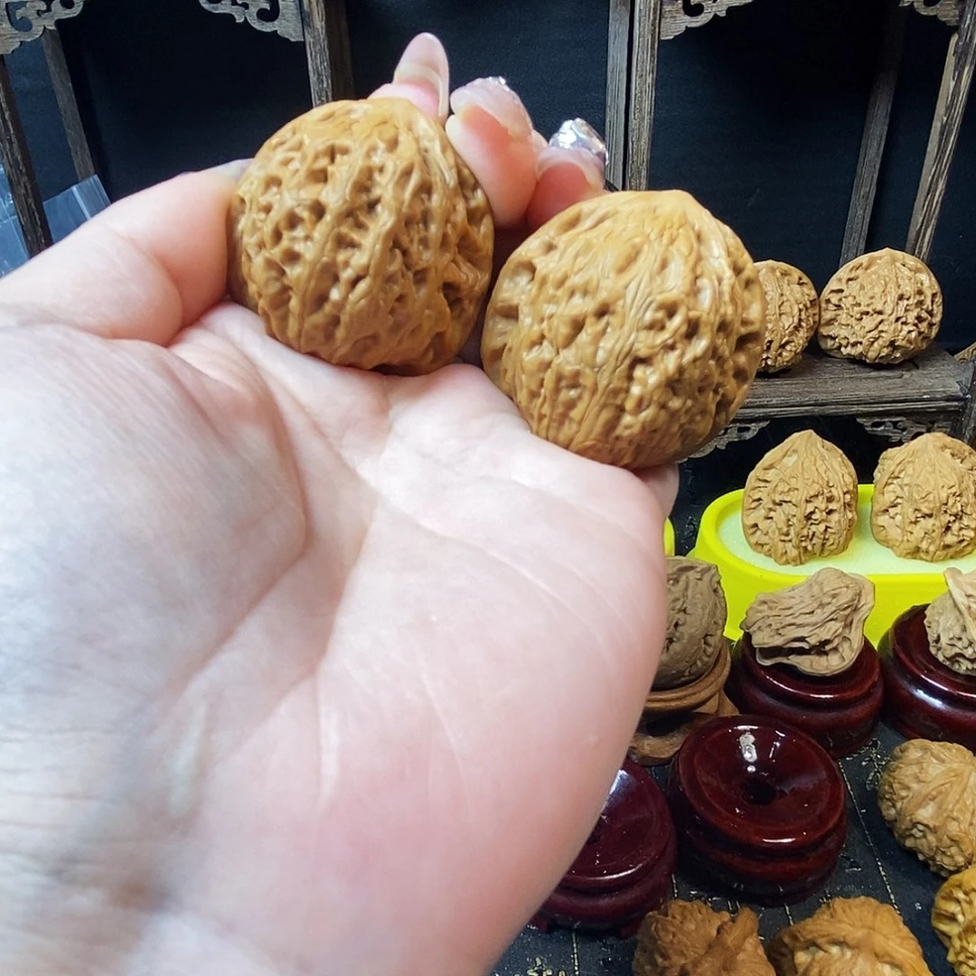 X****核桃全品无修铁锤