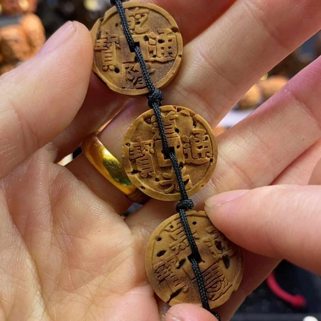 钱到家潍坊核雕桃核雕刻