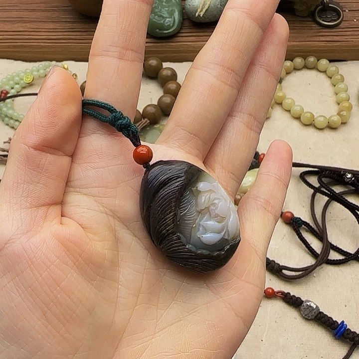 和田玉颈饰未镶嵌乐*