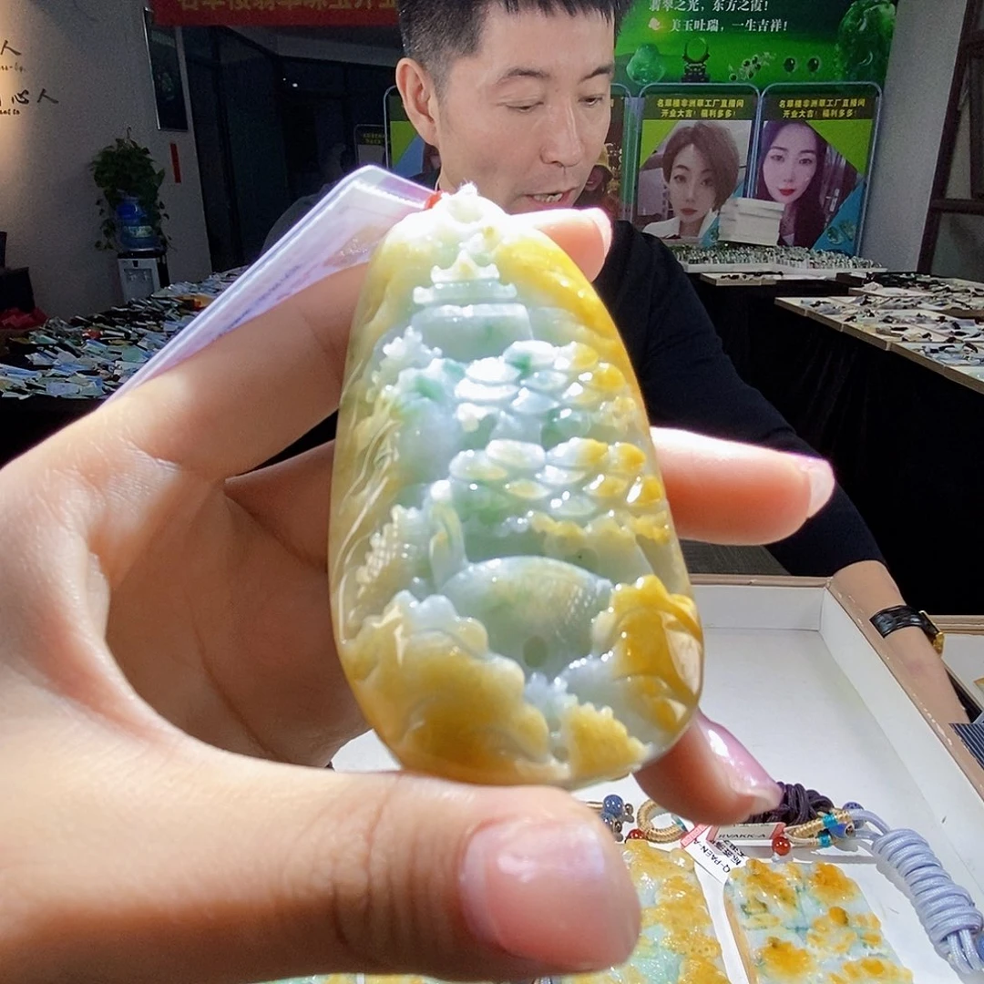 颈饰未镶嵌翡翠翡翠