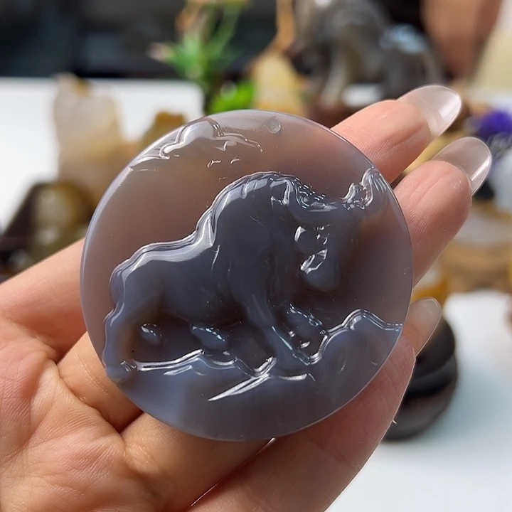 玛瑙/玉髓颈饰合金