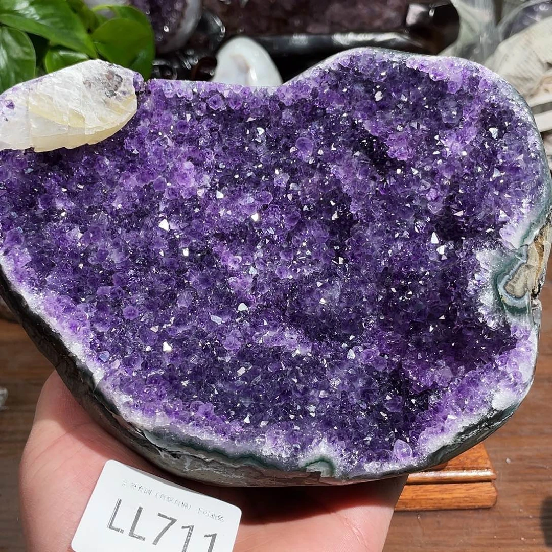 未镶嵌大型摆件（非配饰）水晶