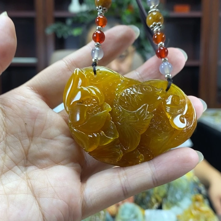 未镶嵌蛇纹石玉颈饰