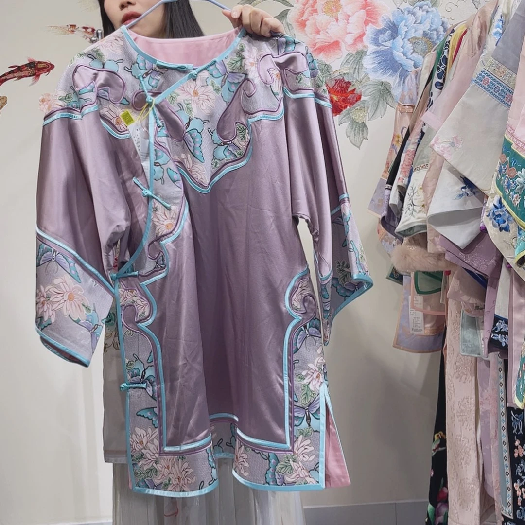 圆领灰紫色十合如意芽头刺绣太太服