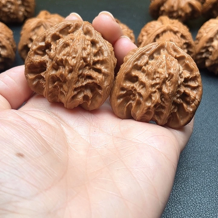 核桃44尺白狮子拼接三棱