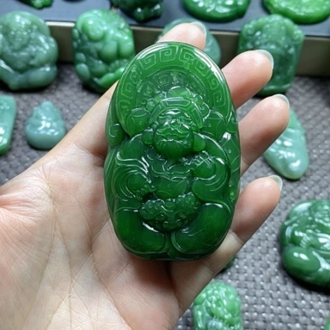 【闪购商品】颈饰未镶嵌和田玉老****。