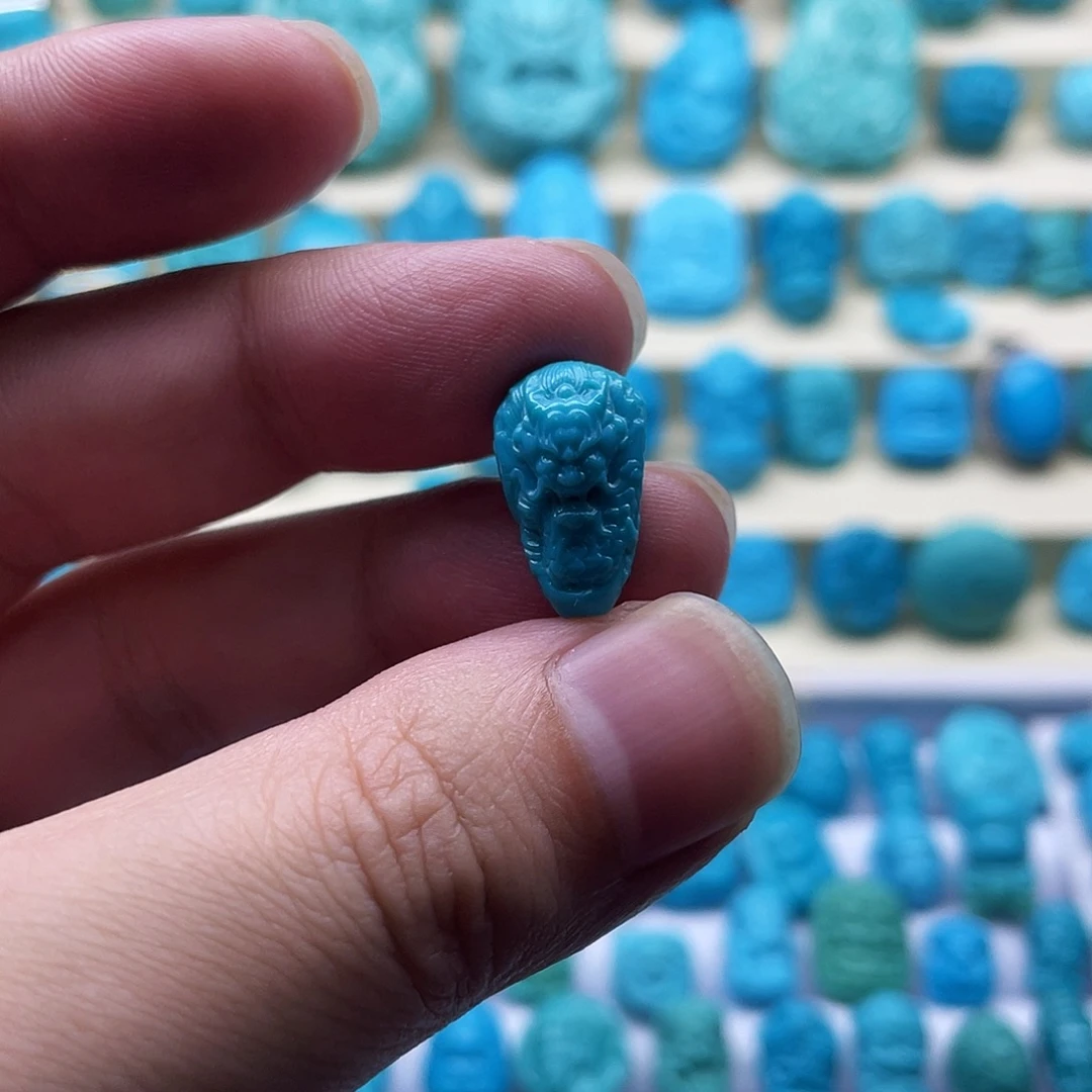 未镶嵌绿松石珠宝奇石