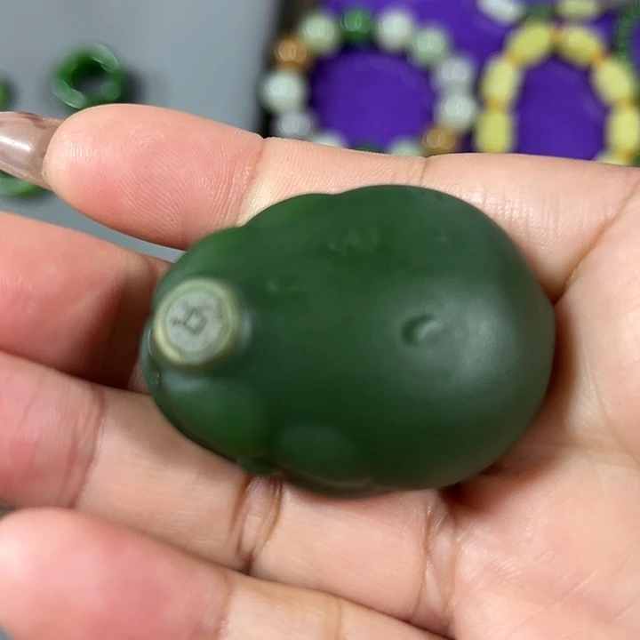 和田玉（碧玉）未镶嵌颈饰