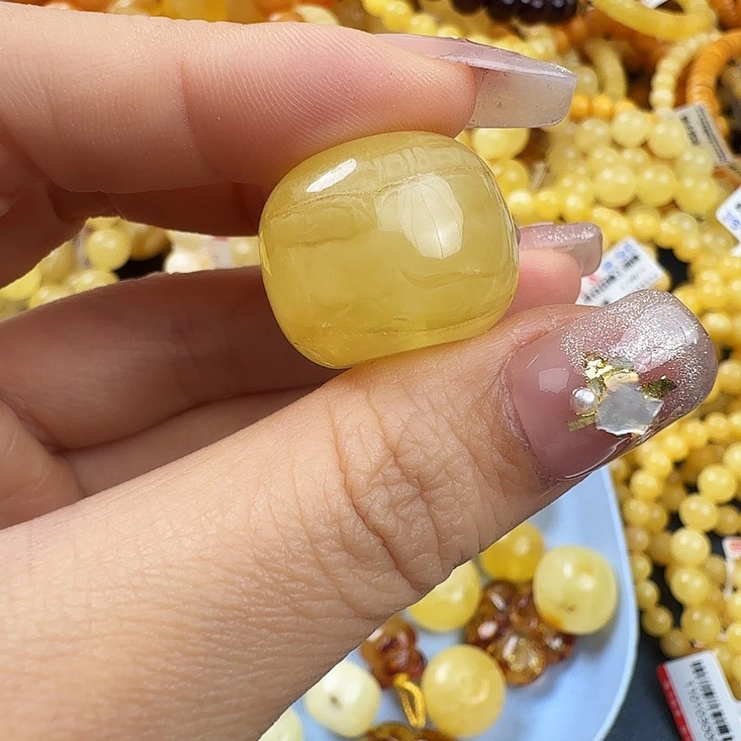 琥珀未镶嵌珠宝奇石