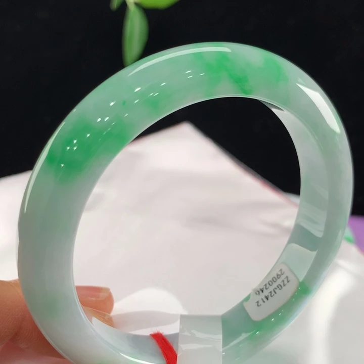 翡翠手镯未镶嵌111-0246