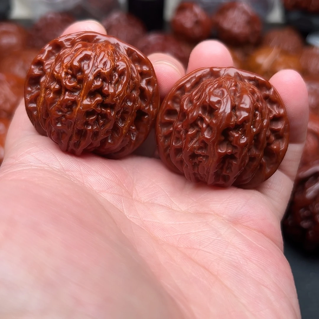 吊坠文玩核桃瑕疵四座楼，无退换