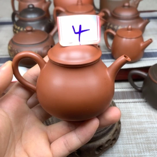 壶微瑕 小高潘 150毫升左右 红色复烧