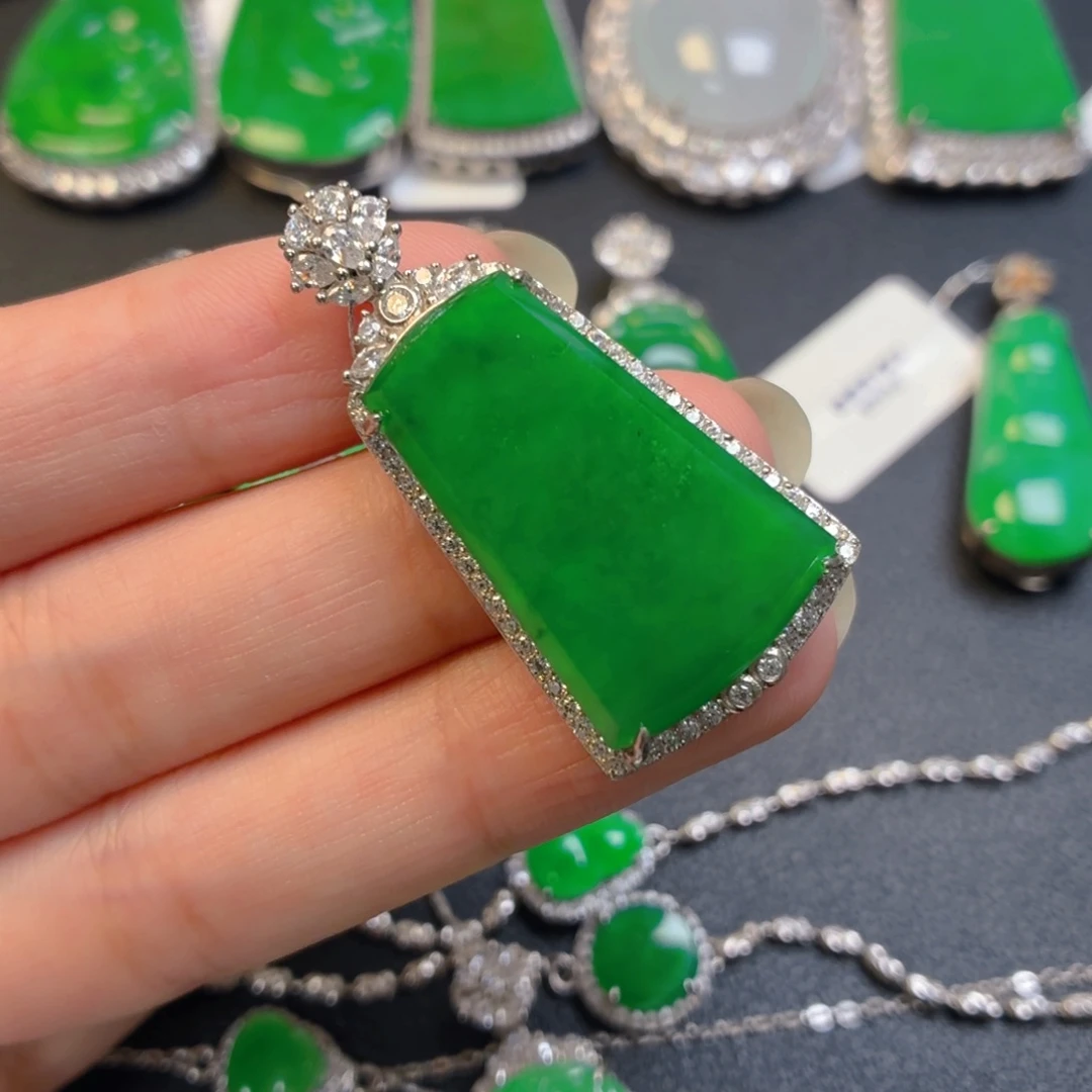 翡翠银S925镶嵌颈饰