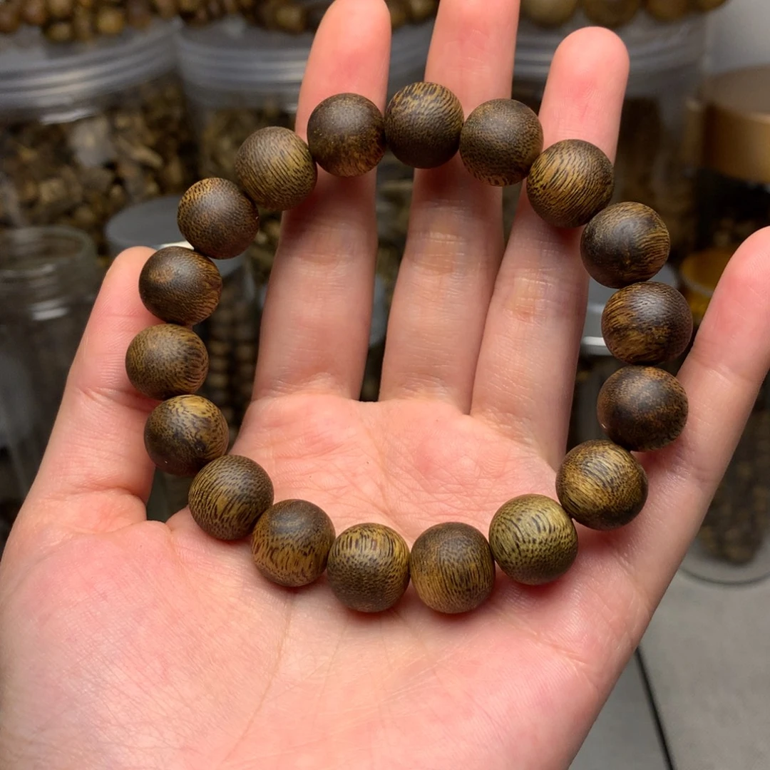 沉香碎屑沉香沉香奇楠单圈卡12红骨凹身保12克+