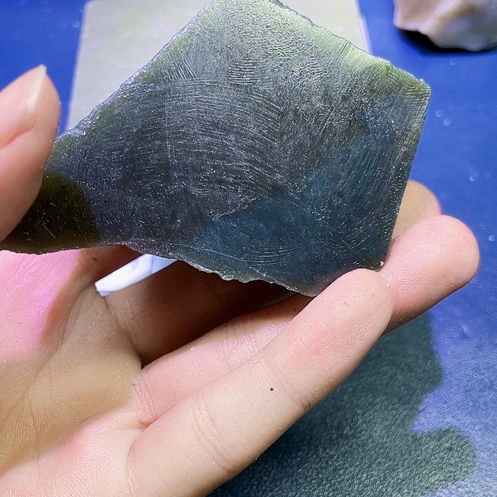 未镶嵌和田玉（糖玉）珠宝半成品